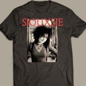 Siouxsie Graphic T-Shirt - Black